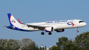 Photo of RA-73840 - Airbus A321-251NX operated by Ural Airlines