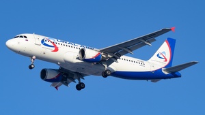 Photo of VQ-BQN - Airbus A320-214 operated by Ural Airlines
