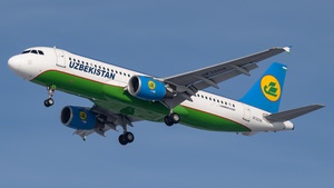 Photo of UK32018 - Airbus A320-214 operated by Uzbekistan Airways