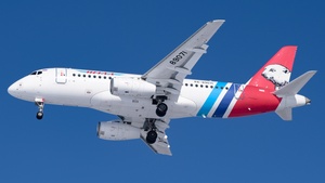 Photo of RA-89071 - Sukhoi Superjet 100-95LR operated by Yamal Airlines