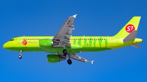 Photo of VQ-BPL - Airbus A320-214 operated by S7 Airlines