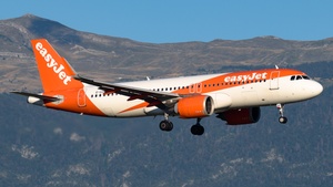 Photo of G-UZHK - Airbus A320-251N operated by easyJet