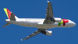 Photo of CS-TNY - Airbus A320-214 operated by TAP Air Portugal