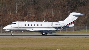 Photo of CS-CHL - Bombardier Challenger 350 operated by NetJets Europe