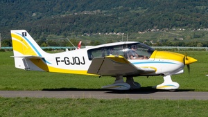 Photo of F-GJQJ - Robin DR400/180 Régent operated by Aéroclub Beaunois