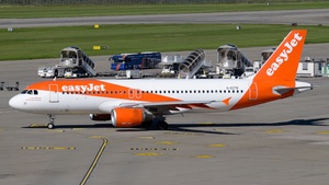 Photo of G-EZTK - Airbus A320-214 operated by easyJet