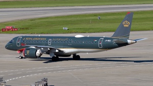 Photo of JY-REC - Embraer ERJ-190-E2 operated by Royal Jordanian Airlines