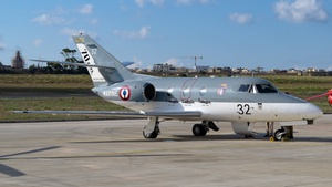 Photo of 32 - Dassault Falcon 10MER operated by French Navy
