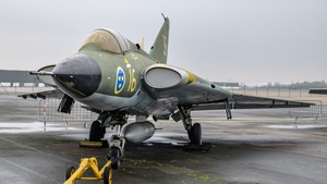 Photo of 35069 - Saab J 35A Draken operated by Swedish Air Force