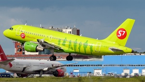Photo of VP-BTX - Airbus A319-114 operated by S7 Airlines