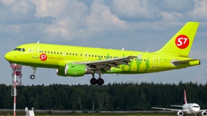 Photo of VP-BHI - Airbus A319-114 operated by S7 Airlines