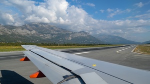 Photo of HB-JYD - Airbus A320-214 operated by easyJet Switzerland