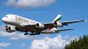 Photo of A6-EOA - Airbus A380-861 operated by Emirates