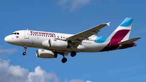 Photo of D-AGWH - Airbus A319-132 operated by Eurowings