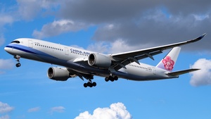 Photo of B-18910 - Airbus A350-941 operated by China Airlines