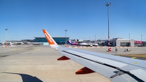 Photo of HB-JXJ - Airbus A320-214 operated by easyJet Switzerland
