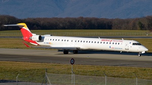 Photo of EC-MNQ - Bombardier CRJ-1000 operated by Iberia Regional (opb Air Nostrum)