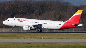 Photo of EC-IEF - Airbus A320-214 operated by Iberia