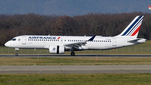 Photo of F-HZUA - Airbus A220-300 operated by Air France
