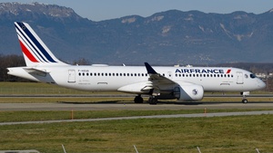 Photo of F-HZUD - Airbus A220-300 operated by Air France