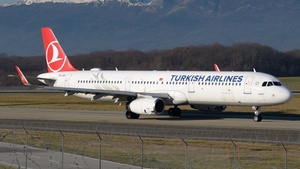 Photo of TC-JSS - Airbus A321-231 operated by Turkish Airlines