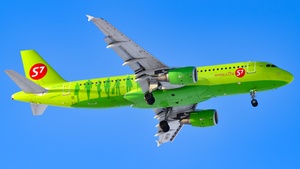 Photo of VQ-BPN - Airbus A320-214 operated by S7 Airlines