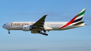 Photo of A6-EWF - Boeing 777-21H(LR) operated by Emirates