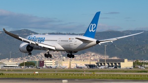 Photo of EC-MOM - Boeing 787-8 Dreamliner operated by Air Europa