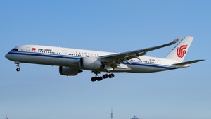 Photo of B-1086 - Airbus A350-941 operated by Air China