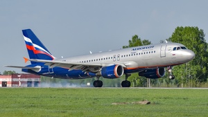 Photo of VQ-BCM - Airbus A320-214 operated by Aeroflot