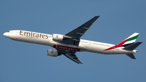 Photo of A6-EMO - Boeing 777-31H operated by Emirates