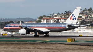 Photo of N601AN - Boeing 757-223 operated by American Airlines