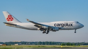 Photo of LX-ACV - Boeing 747-4B5(BCF) operated by Cargolux
