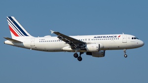 Photo of F-GKXT - Airbus A320-214 operated by Air France