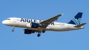 Photo of F-HAQD - Airbus A320-214 operated by Aigle Azur
