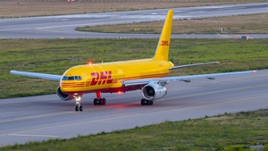 Photo of G-DHKX - Boeing 757-23A(PF) operated by DHL Air