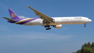 Photo of HS-TKM - Boeing 777-3AL(ER) operated by Thai Airways International
