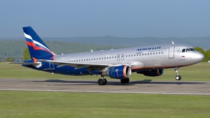Photo of RA-73744 - Airbus A320-214 operated by Aeroflot