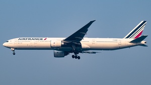 Photo of F-GSQD - Boeing 777-328(ER) operated by Air France