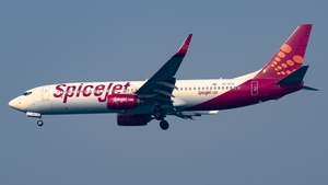 Photo of VT-SYV - Boeing 737-86N operated by SpiceJet