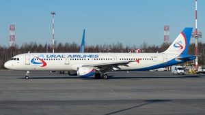 Photo of VQ-BCX - Airbus A321-211 operated by Ural Airlines