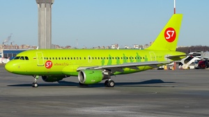 Photo of VP-BHF - Airbus A319-114 operated by S7 Airlines