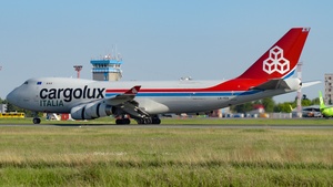 Photo of LX-YCV - Boeing 747-4R7F operated by Cargolux Italia