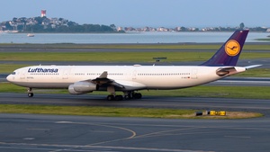 Photo of D-AIGS - Airbus A340-313 operated by Lufthansa