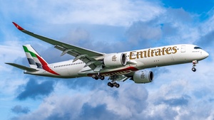 Photo of A6-EXB - Airbus A350-941 operated by Emirates