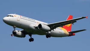 Photo of B-6747 - Airbus A320-232 operated by Capital Airlines