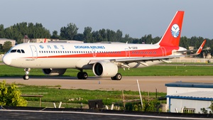 Photo of B-325F - Airbus A321-271NX operated by Sichuan Airlines