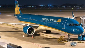 Photo of VN-A505 - Airbus A321-272N operated by Vietnam Airlines