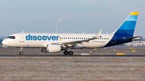 Photo of D-AIUU - Airbus A320-214 operated by Discover Airlines