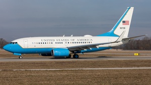 Photo of 05-0730 - Boeing C-40C operated by US Air Force